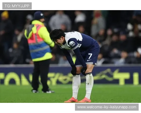 孙兴慜连续小范围配合完成致命推进，热刺边线全面提速